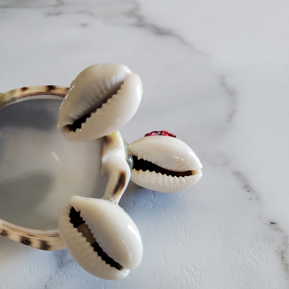 Tiny Sea Shell Turtle Figurine - Picture 6 of 14